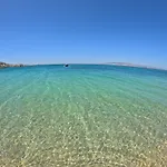 아파트 Vrettos Beachside