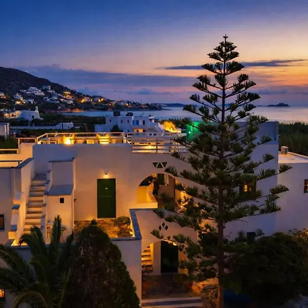 Vrettos Beachfront *