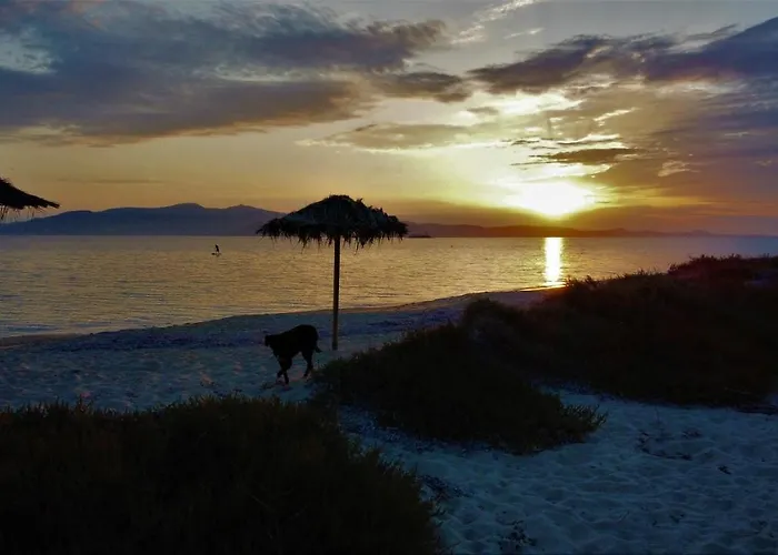 Vrettos Beachfront *