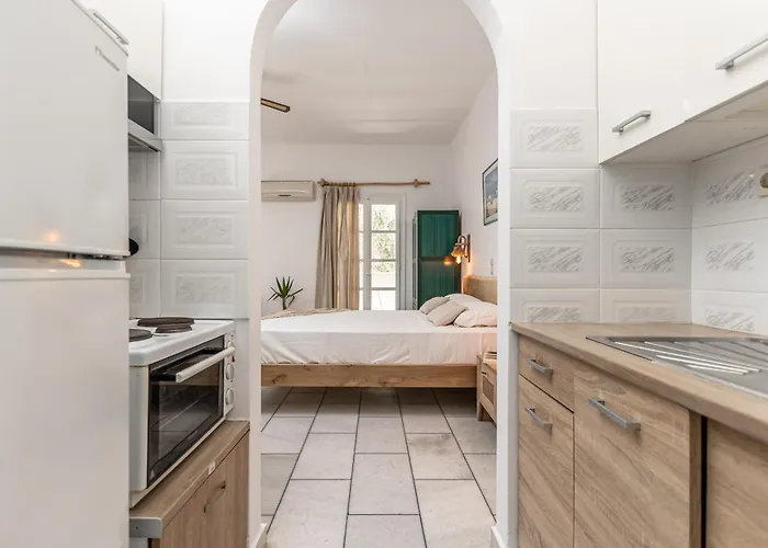 Vrettos Beachfront Lejlighed Pláka