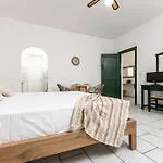 Studios Vrettos Beachside Retreat Pláka