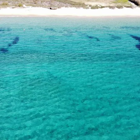 Vrettos Beachfront * Плака