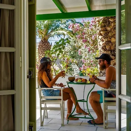 Апартаменты Vrettos Beachfront *