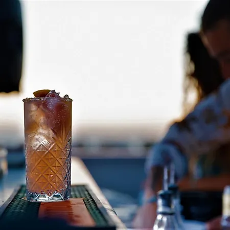 Vrettos Beachfront Апартаменты