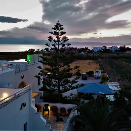 Apartment Studios Vrettos Beachfront Hotel Plaka (Naxos)