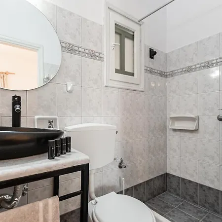 Апартаменты Vrettos Beachfront Плака