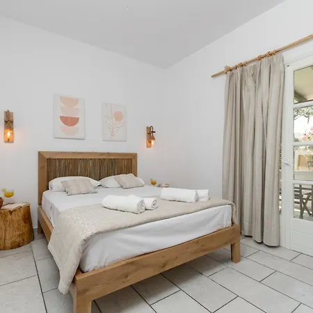 Апартаменты Vrettos Beachfront