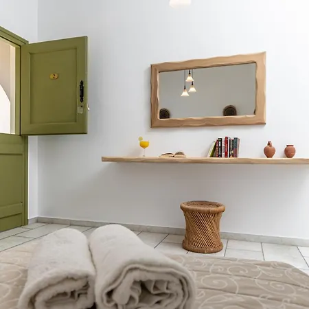 Vrettos Beachfront * Плака