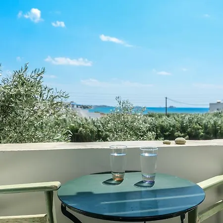 Studios Vrettos Beachfront Hotel Apartment