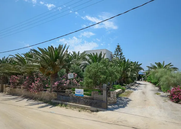 Vrettos Beachfront * Pláka