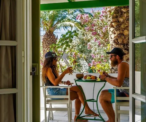 Lejlighed Vrettos Beachfront *