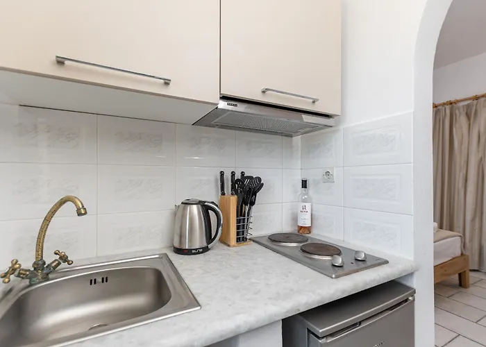 Vrettos Beachfront * Pláka