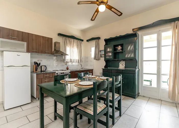 Lejlighed Vrettos Beachfront Pláka